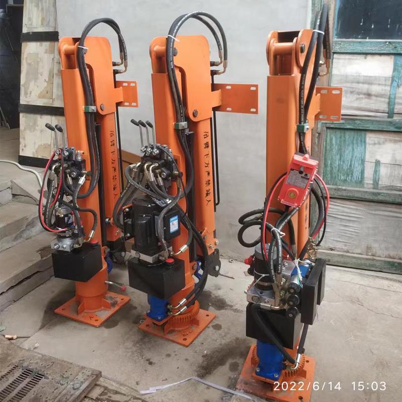 于洪区重汽蓝牌随车吊 3.2吨 国六动力强 液压驱动 农用自卸起重机